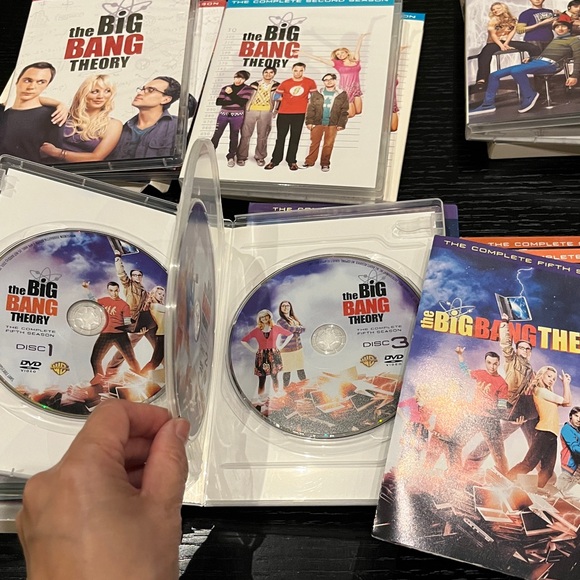 The Big Bang Theory Complete DVD Set Seasons 1-10, USED. - Picture 10 of 16